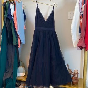 Beautiful tulle navy dress from Express! Size 4. Worn once, like new!